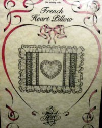 1989  11''X16'' FRENCH HEIRLOOM HEART PILLOW PATTERN